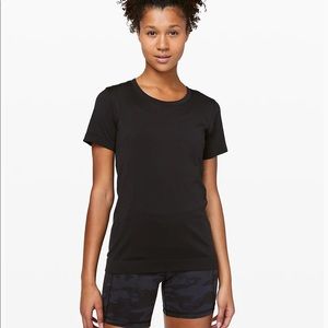Lululemon swiftly relaxed short sleeve 4 black